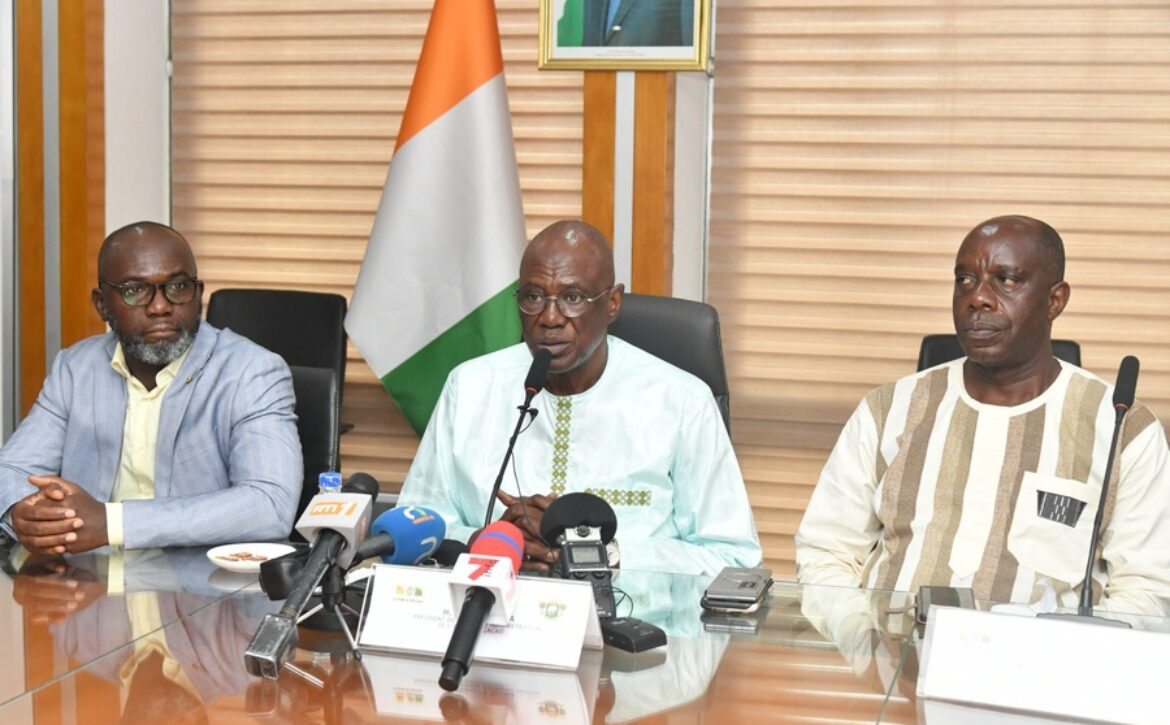 cote-d-ivoire-lorganisation-interprofessionnelle-agricole-oia-cafe-cacao-fa_ndgtn655tlb